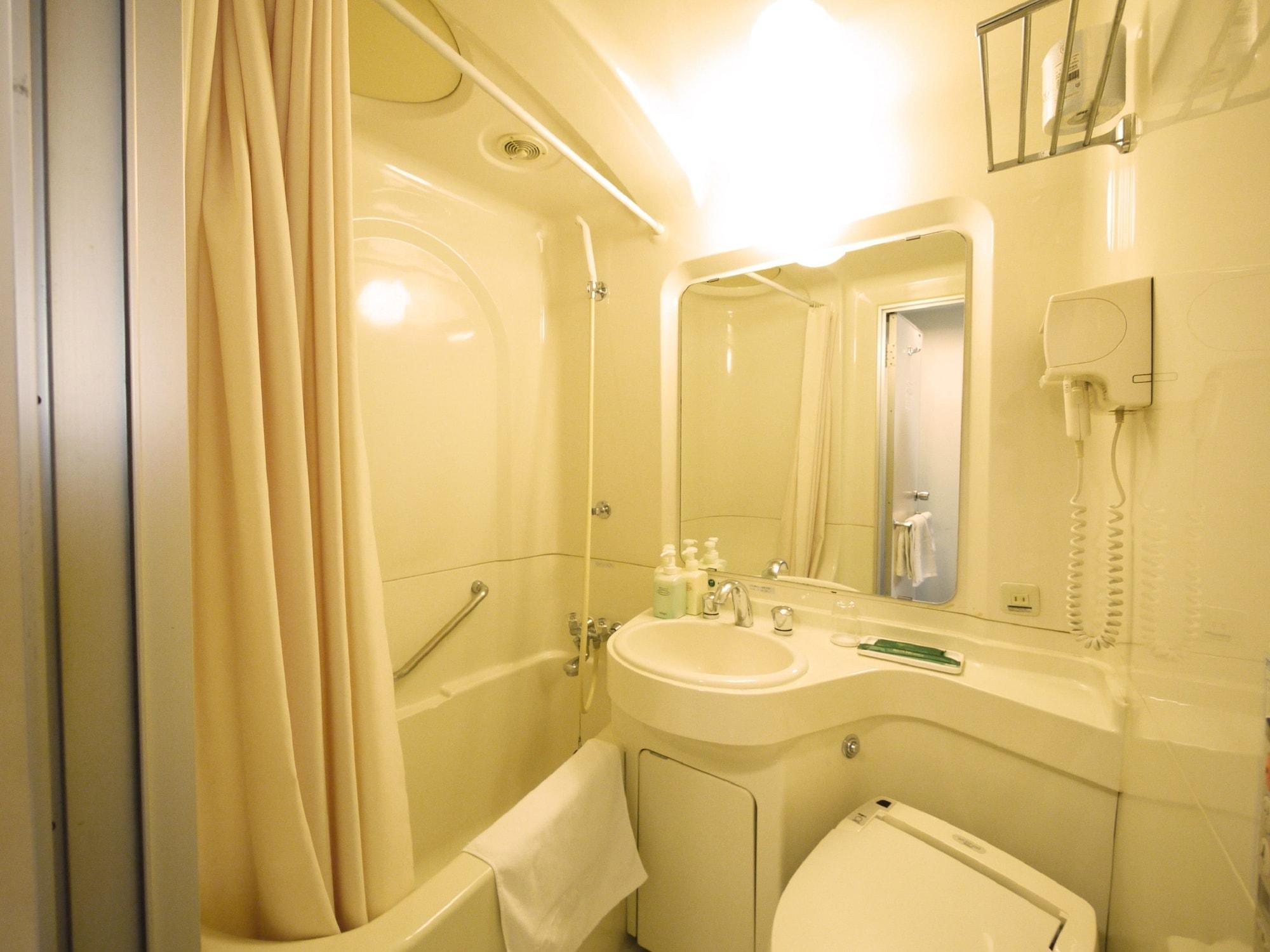 Hotel Route-Inn Saiki Ekimae Екстер'єр фото