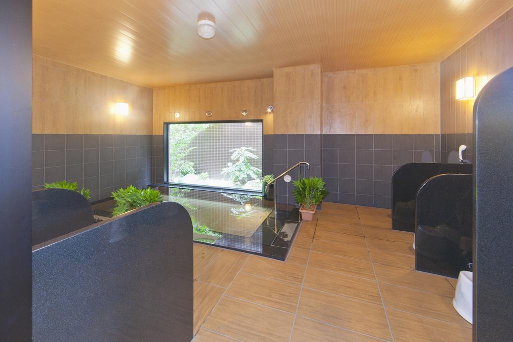 Hotel Route-Inn Saiki Ekimae Екстер'єр фото